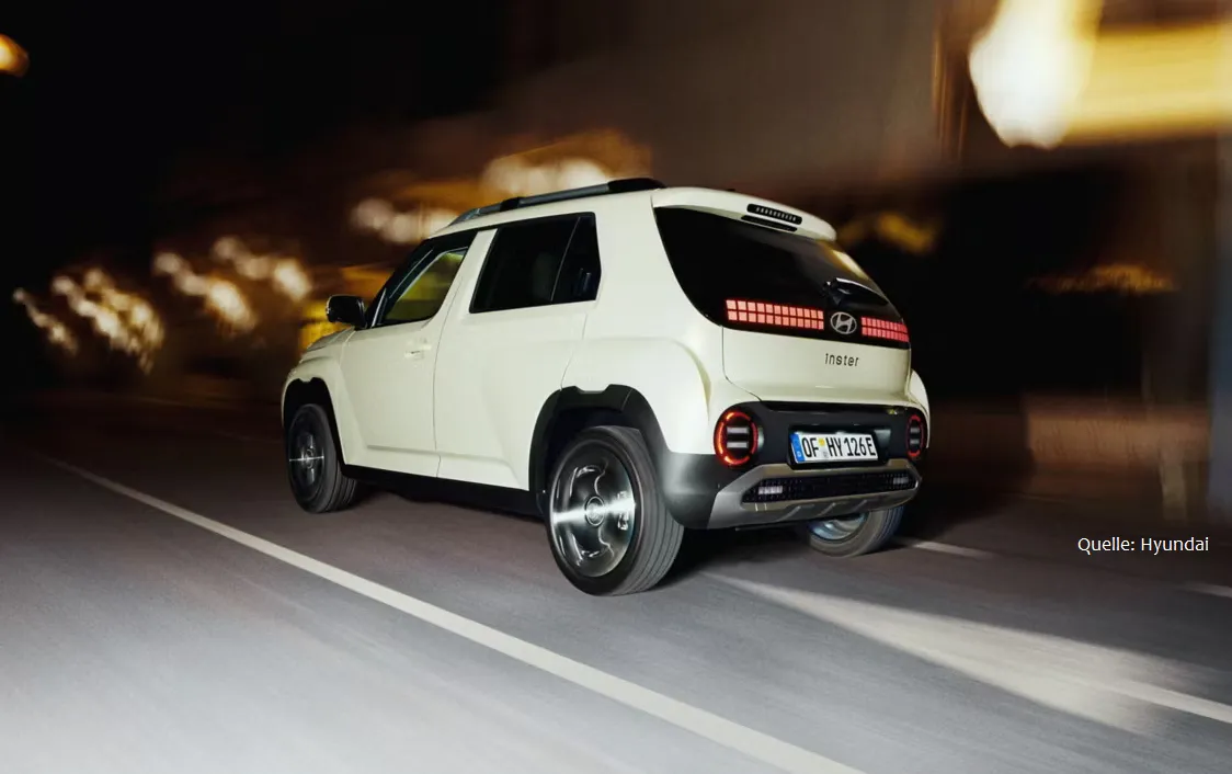 Hyundai Inster Autobahntest Heck INSTADRIVE ecarso