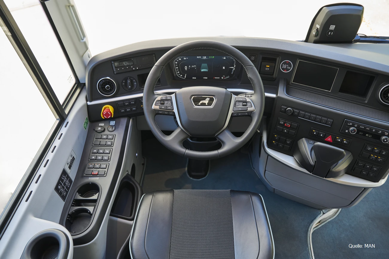 man e-bus lions coach cockpit INSTADRIVE ecarso